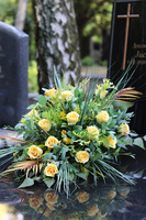 wiązanka nagrobna Złota Róża