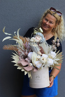 Perfect Lady, welurowy flowerbox z lalką	