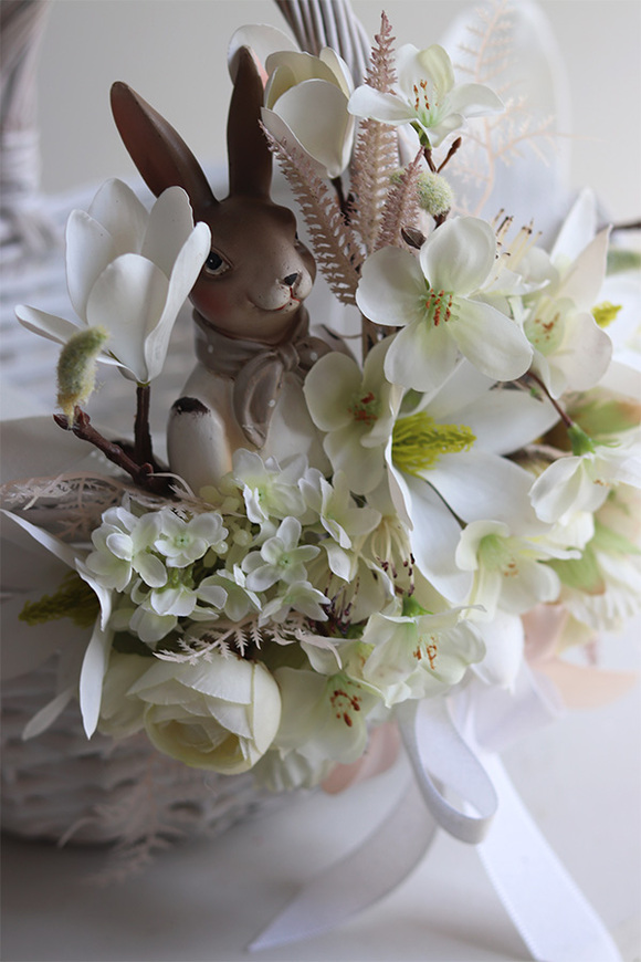 Bunny Magnolie, dekorowany koszyczek wielkanocny