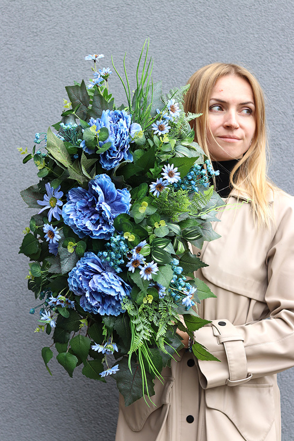 Bluesferia, girlanda nagrobna na desce