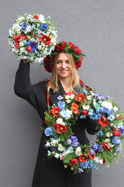 Mazowsze w Ogrodzie, kwiatowy wianek na drzwi, śr.34cm 