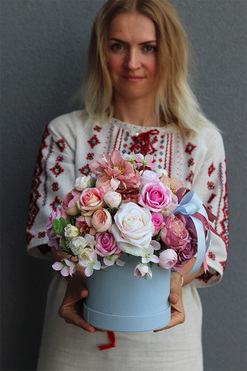 Cecilla, welurowy flowerbox, wys.32cm