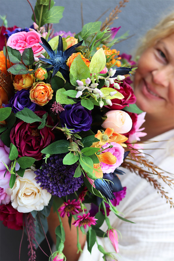 Colorate Goldis, dekoracyjny bukiet w wazonie