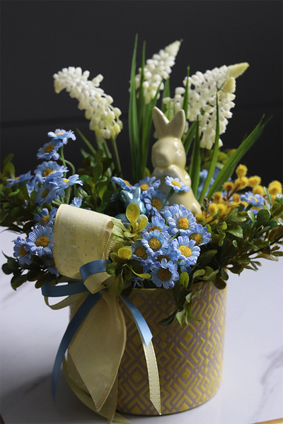 Little Yellow, stroik wielkanocny z zajączkiem