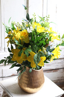 kompozycja z żonkilami, Żółta Wiosna Gold, wys.57cm