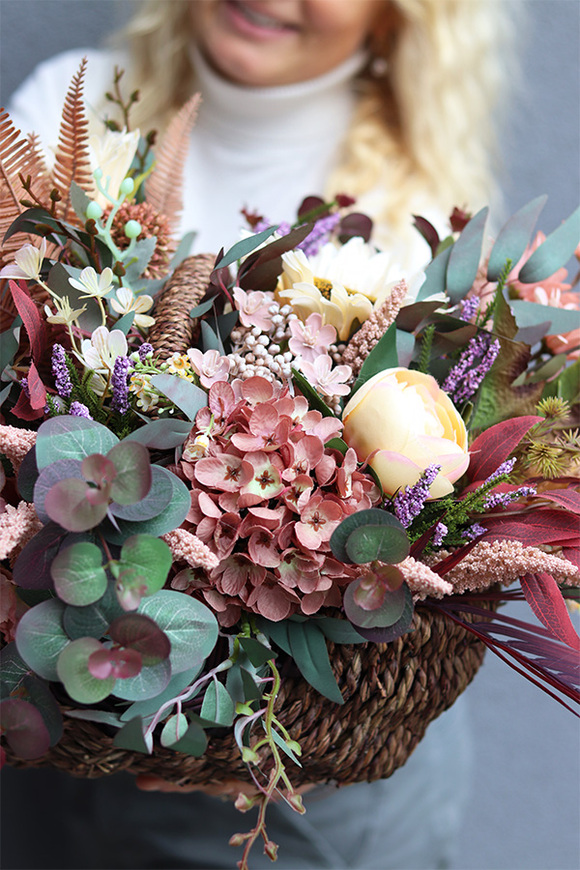 Kleonia Fall, jesienny kosz z kwiatami