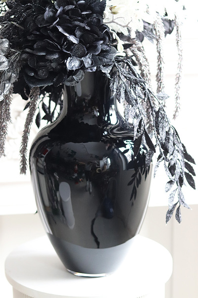 Karnawał w Wenecji, zimowa kompozycja w wazonie