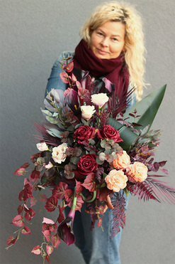 Benjamin, bukiet nagrobny we wkładzie, dł.57cm