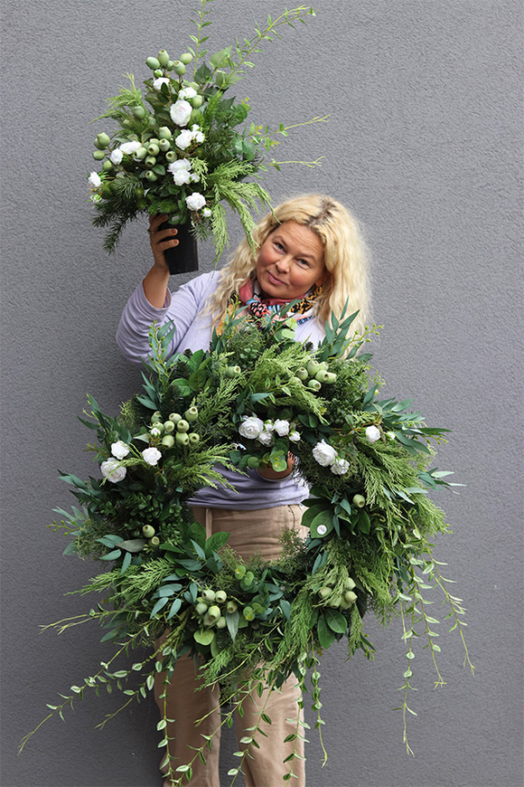 Zielona Magia, wieniec nagrobny z makówkami