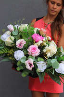 Różowe Motyle Edyty, kompozycja nagrobna w naczyniu, wym.48x90cm