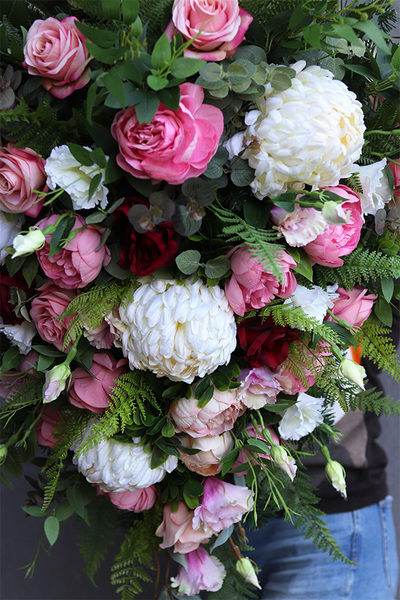 Pink Leossy, elegancka wiązanka nagrobna