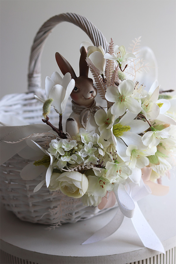 Bunny Magnolie, dekorowany koszyczek wielkanocny
