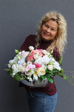 Maria Antonina Silver, kompozycja kwiatowa w naczyniu, dł.40cm