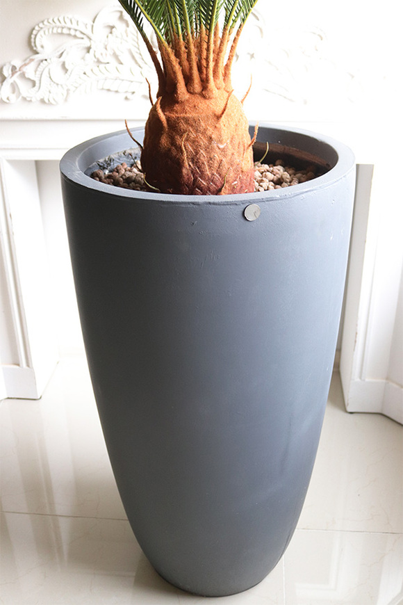 Cykas Concrete, sztuczna roślina w betonowej donicy