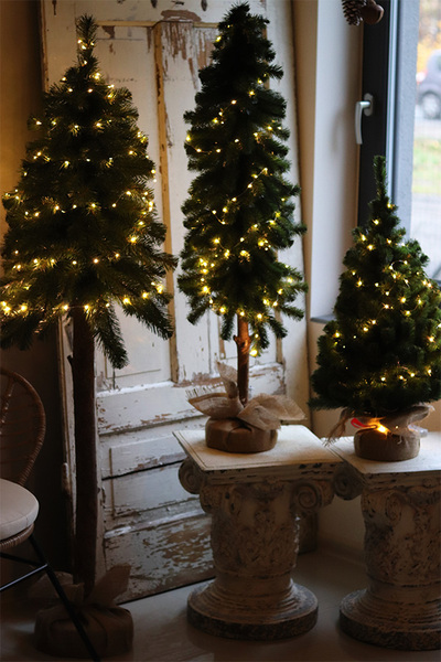 Konika LED, dekoracyjna choinka sztuczna w jucie