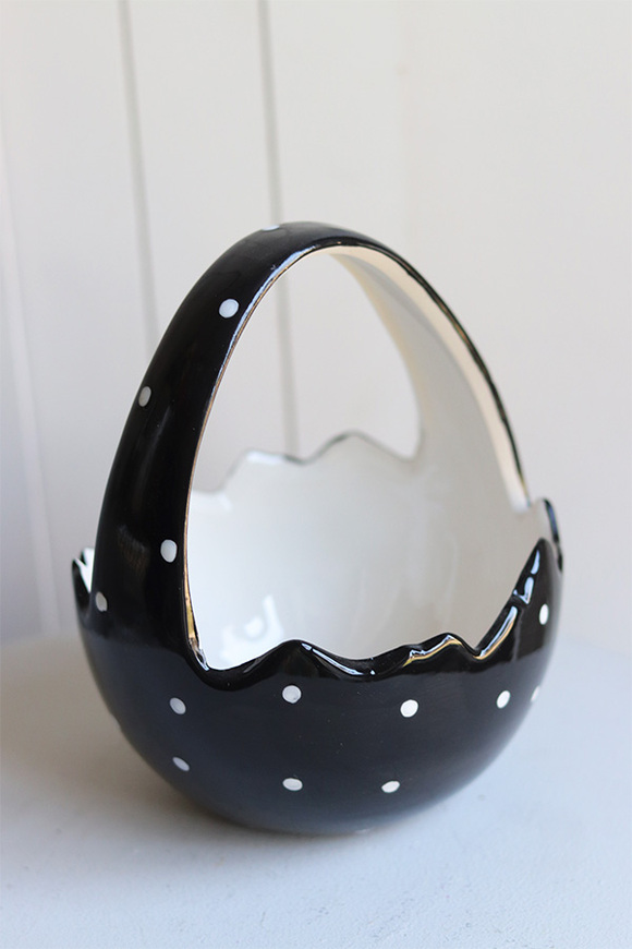 Black Easter, ceramiczny koszyczek naczynie