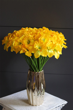bukiet żonkili, 40 sztuk w wazonie, wys.54cm