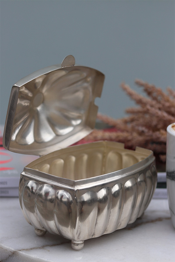 cukiernica posrebrzana Monaco