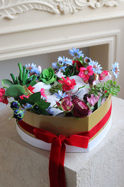 OD RĘKI Floriana, flowerbox prezentowy z kubkami, wym.15x30x32cm