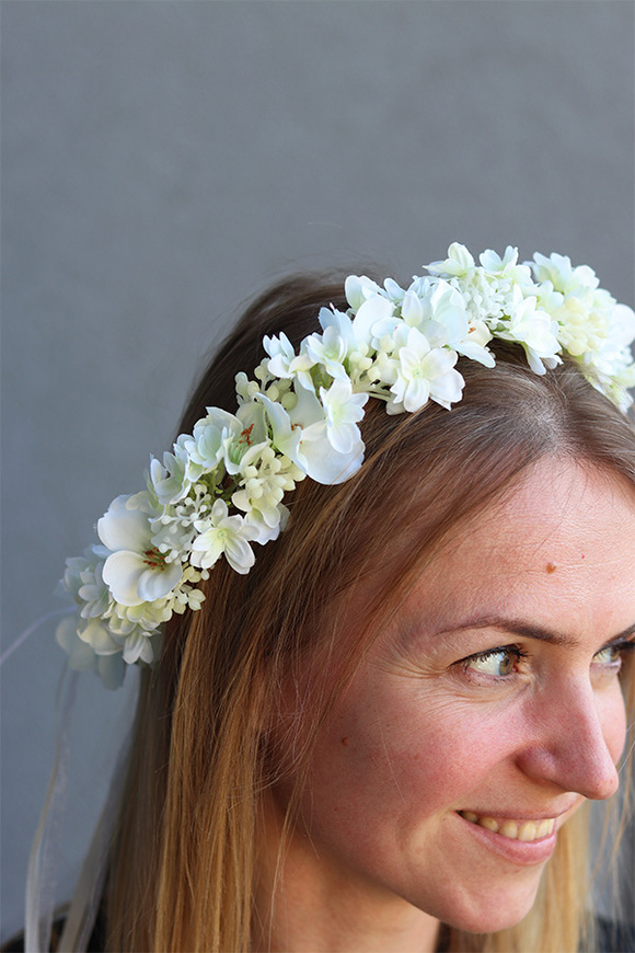 wianek na głowę z białych kwiatów Belle Felice, rozmiar uniwersalny