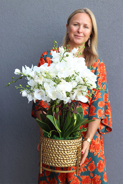 Goldenario Medium 2, biały storczyk w złotej donicy, wys.76cm