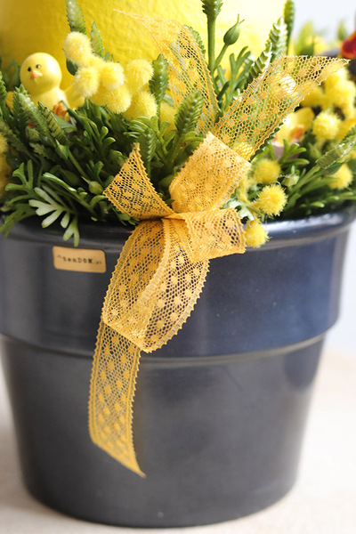 Easter Egg Yellow, stroik wielkanocny z jajem