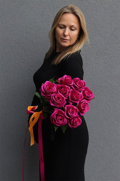 Rosalinda, bukiet amarantowych róż