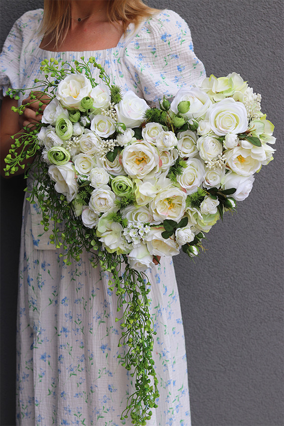 Clasina, stroik nagrobny serce