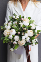 True Love, flowerbox welurowy z piwoniami