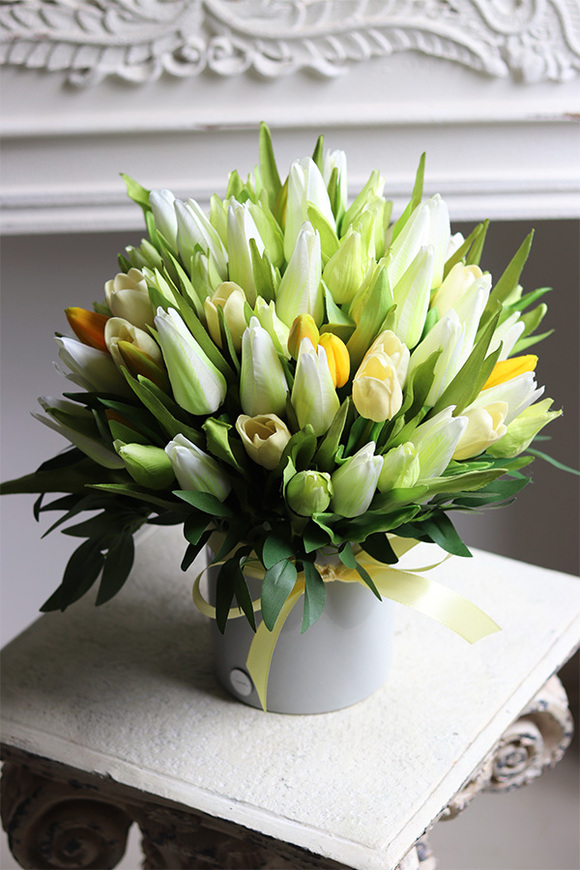 Tulipinia, wiosenna kompozycja kwiatowa