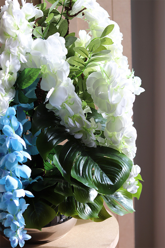 Wisteria Blue kompozycja trójstronna w misie