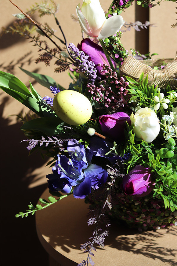 Bunny Pond, stroik wielkanocny z zajączkiem