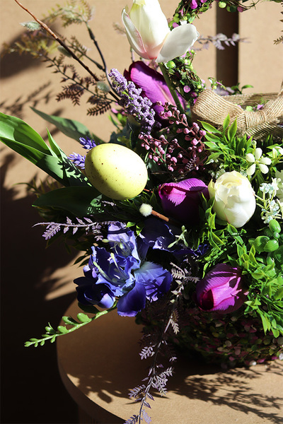 Bunny Pond, stroik wielkanocny z zajączkiem