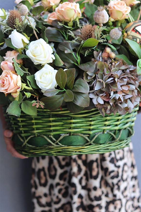 Glorietta, jesienna dekoracja nagrobna w koszu	