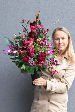 Retro Flowers, bukiet nagrobny we wkładzie, dł.70cm