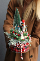 Wonderland, flowerbox świąteczny z dziadkiem do orzechów