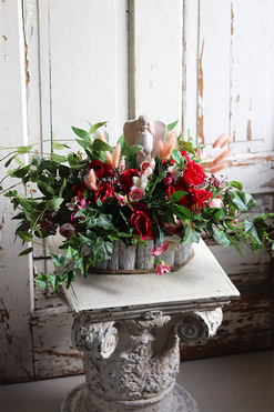 Czerwona Łuna, dekoracja nagrobna z aniołem, wym.43x48cm  