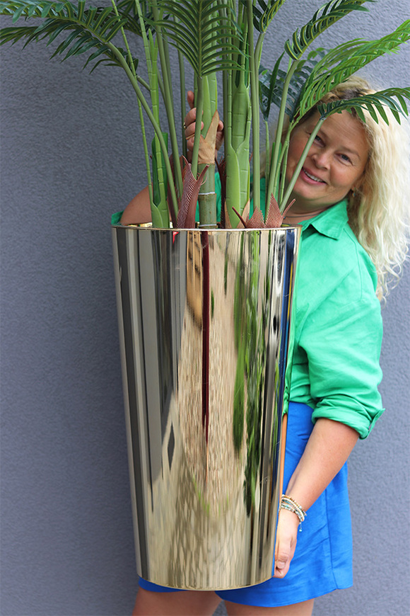 Areca Golderia 2, wysokiej jakości sztuczna palma w złotej donicy