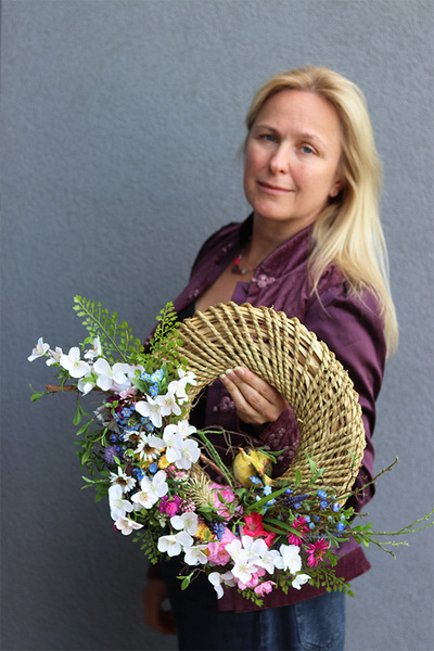 Motre, wianek z dekoracją kwiatową, śr.38cm