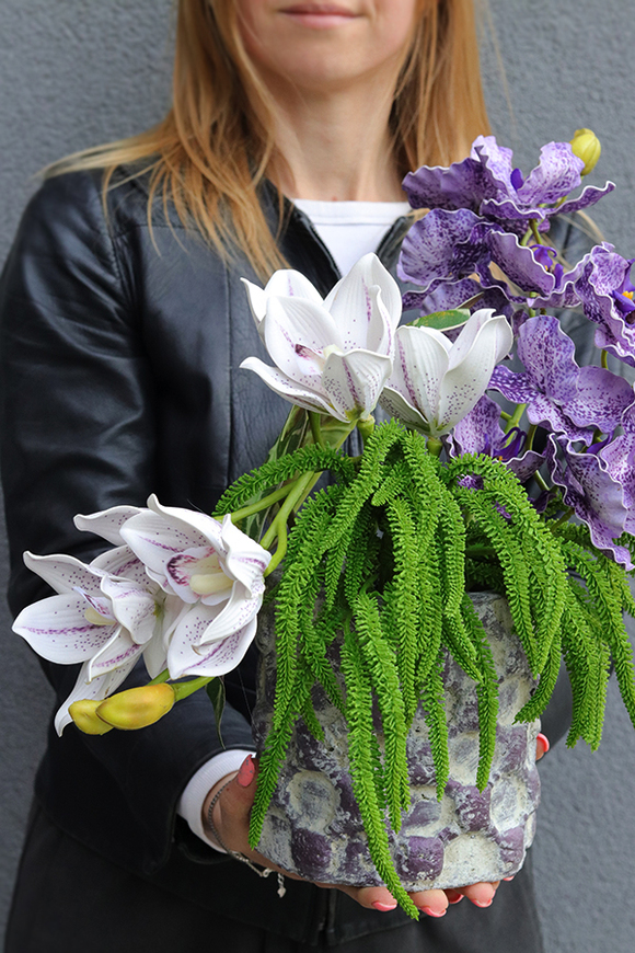 Ristretta Etno, kompozycja kwiatowa z orchideą
