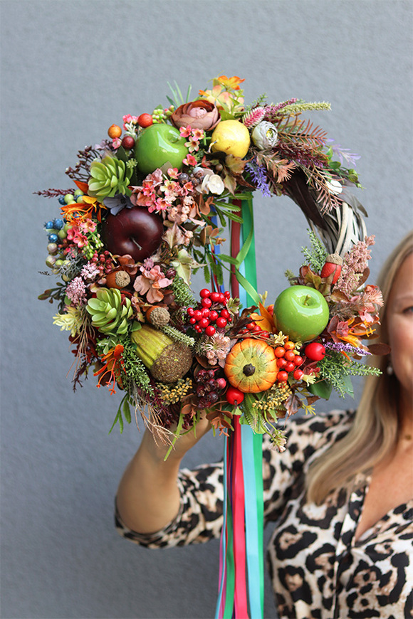 Augustino Frutina, asymetryczny jesienny wianek