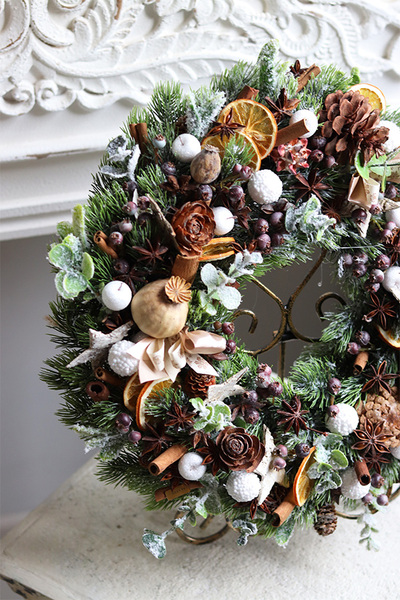 Piernikowe Love, świąteczny wianek dekoracyjny