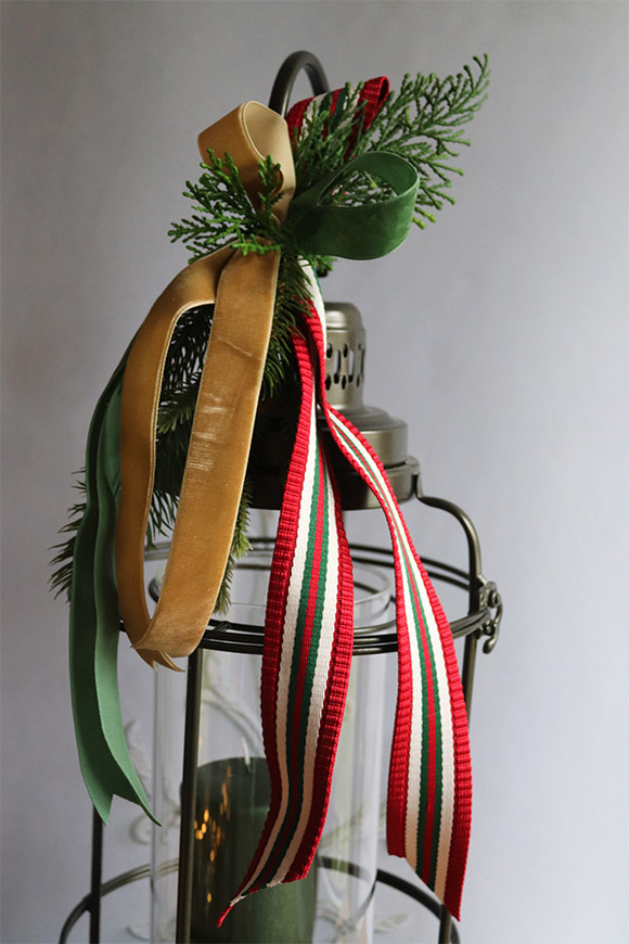 French Winter, szklany lampion ze świąteczną dekoracją