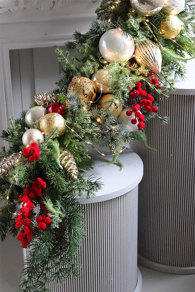 Red&Gold, świąteczna girlanda na kominek