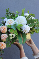 Ministeria 2, elegancka kompozycja kwiatowa w misie