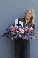 Mortario Cross, dekoracja nagrobna z drewnianym krzyżem