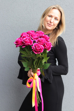 Rosalinda, bukiet amarantowych róż, 11szt, wys.69cm