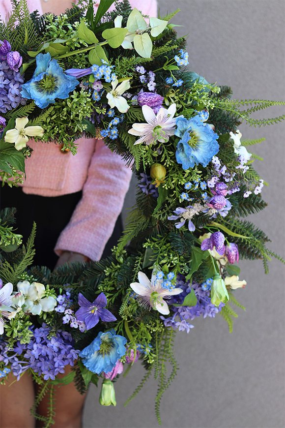 Heretera, duży wianek na drzwi