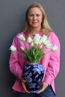 Premium Marzo Tenji, gumowy bukiet tulipanów w wazonie