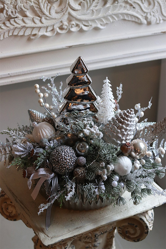 Frozen Forest, świąteczny stroik w srebrnej misie LED